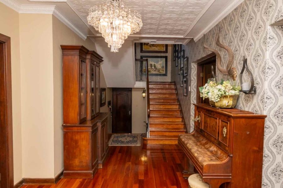 5 Bedroom Property for Sale in Walmer Eastern Cape